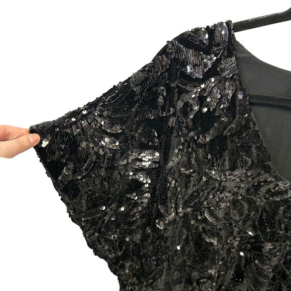 By Together Black Velvet Sequin Embellished Short Sleeve Mini Dress Womens Small - Picture 5 of 6